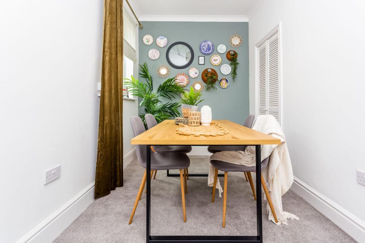 Boho Chic - Stylish In Centre, Sleeps 4 Darlington (Durham)